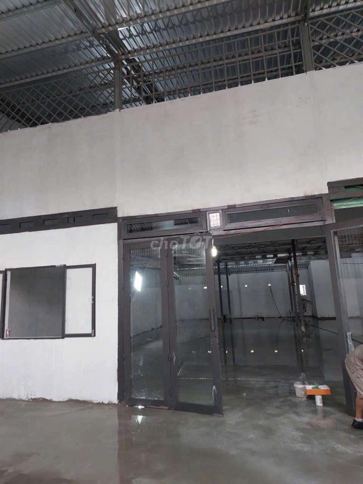 cho thue kho xuong 300m vuon lai quan 12