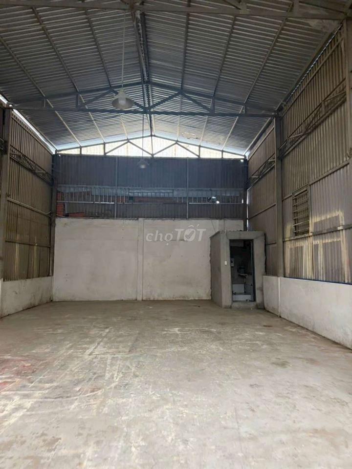 cho thue kho xuong 240m thanh loc 19
