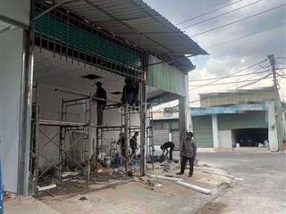 cho thue goc 2 mat tien kinh doanh thanh loc