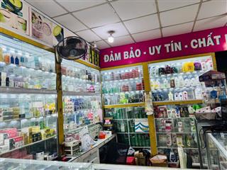 SANG NHƯỢNG CỬA HÀNG MỸ PHẨM HOẠT ĐỘNG 15 NĂM