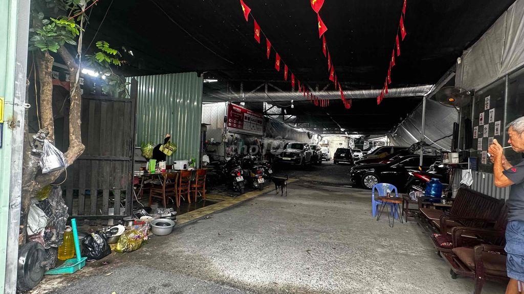Cần cho thuê bãi xe 500m2