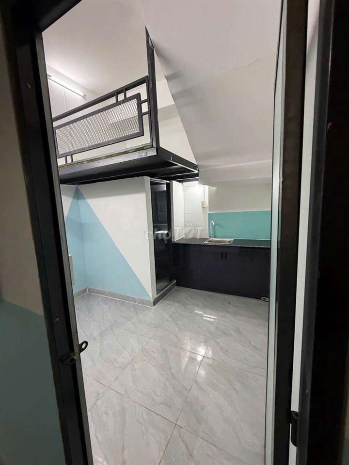 Phòng gần Sân bay, cách ĐH Gia Định 5 phút