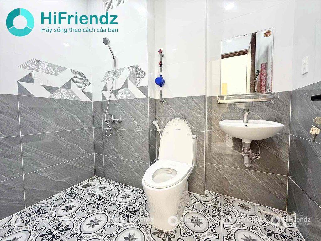 Gần DH VĂN LANG , DH CÔNG NGHIỆP ( Ven Sông )