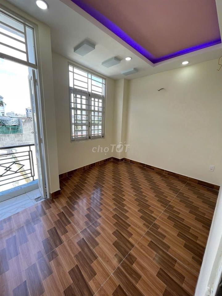 PHÒNG TRỌ KẾ BÊN VĂN HIẾN