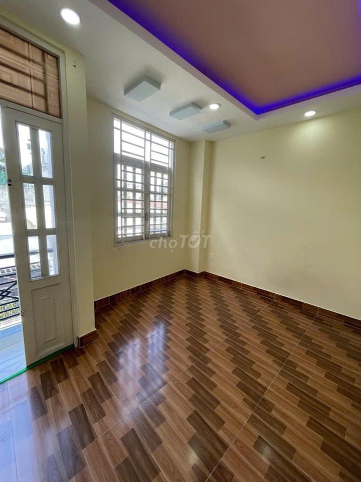 PHÒNG TRỌ KẾ BÊN VĂN HIẾN