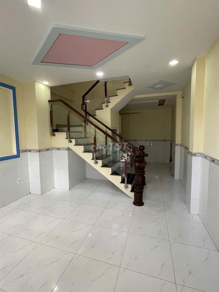 PHÒNG TRỌ KẾ BÊN VĂN HIẾN
