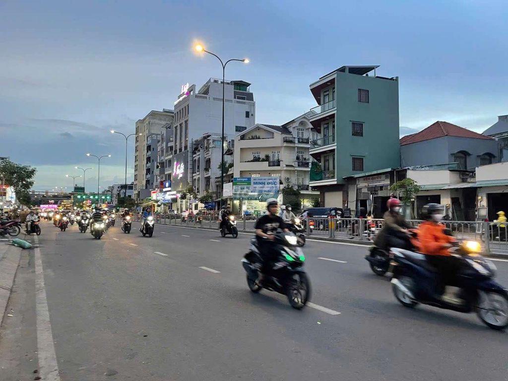 Cho Thuê GÓC 8x16 2MT Dương Quảng Hàm, Phường 06, Quận Gò Vấp,