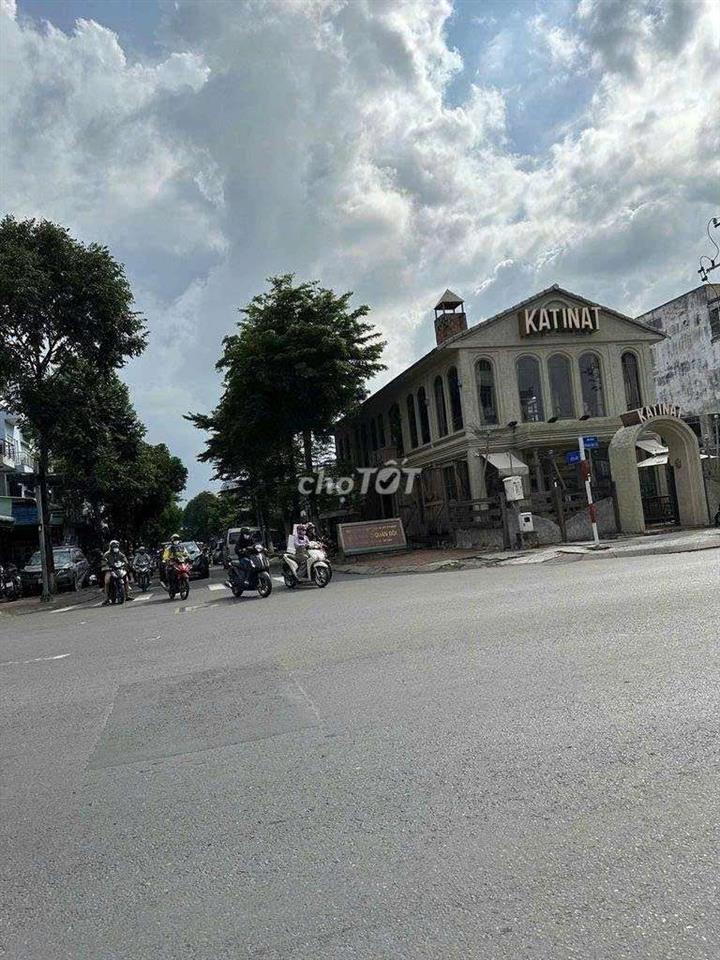 CHO  thuê Mặt tiền  7x25 – KHU TRUNG TÂM VinCom PHAN VĂN TRỊ P5 , GV