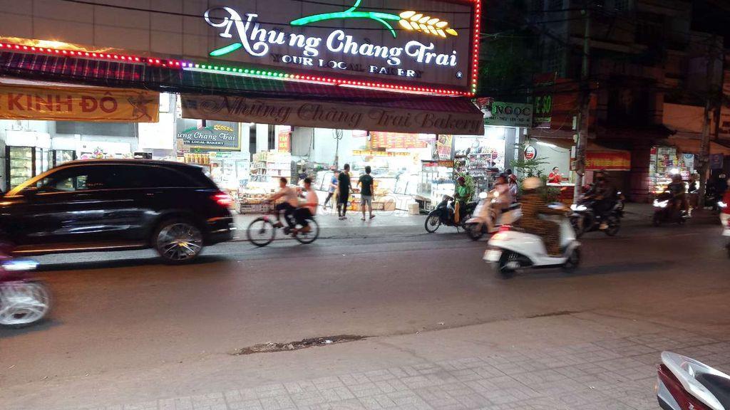 cho thuê mặt bằng trước nhà 