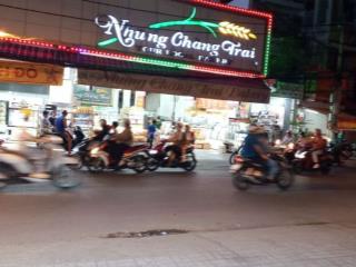 cho thuê mặt bằng trước nhà 
