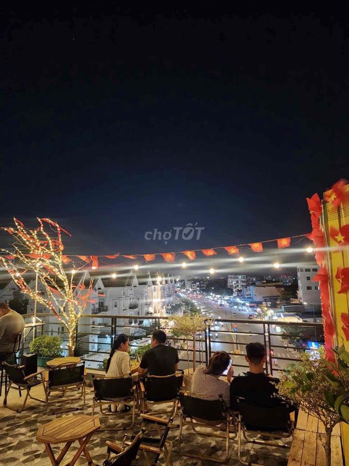 QUÁN CAFE ĐẸP LẮM, CAFE MÁY LẠNH - VIEW CROFTOP, TRỆT VỈA HÈ 9m, View