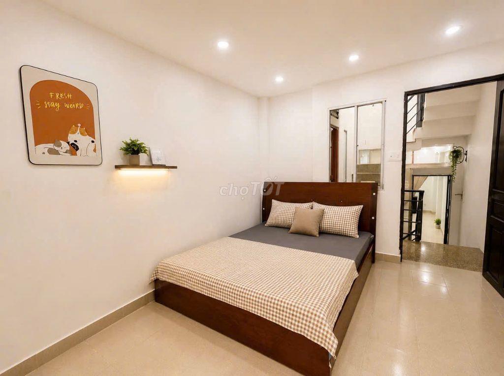 CHO THUÊ 2 PHÒNG NGỦ BAN CÔNG FULL NỘI THẤT ĐẦU QUANG TRUNG