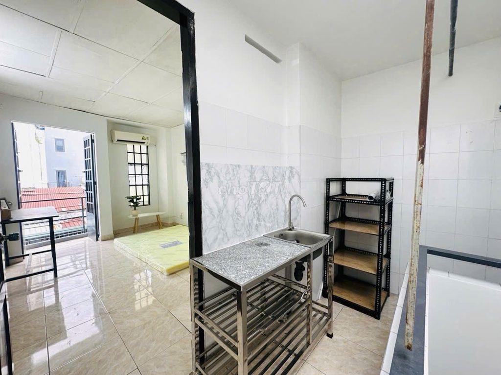 CHO THUÊ 3 PHÒNG NGỦ CÓ BAN CÔNG CỬA SỔ THOÁNG