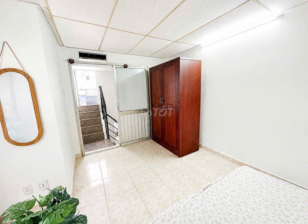 CHO THUÊ 3 PHÒNG NGỦ CÓ BAN CÔNG CỬA SỔ THOÁNG