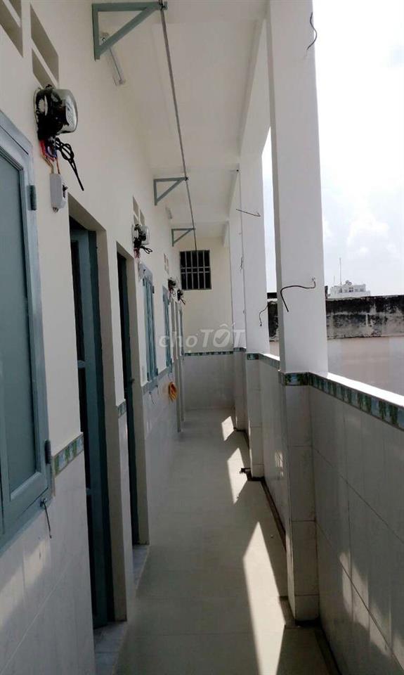 CHO THUÊ PHÒNG TRỌ RỘNG CÓ GÁC XÉP ĐƯỜNG DƯƠNG QUẢNG HÀM PHƯỜNG 5 GV 