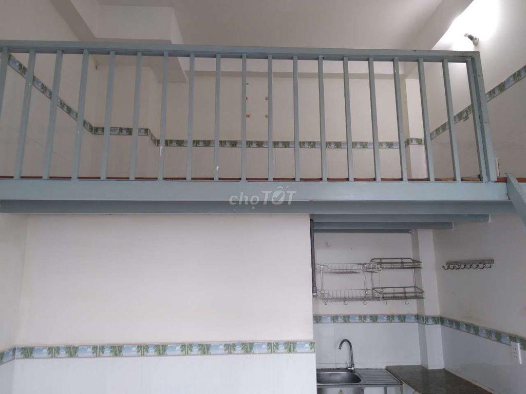 CHO THUÊ PHÒNG TRỌ RỘNG CÓ GÁC XÉP ĐƯỜNG DƯƠNG QUẢNG HÀM PHƯỜNG 5 GV 