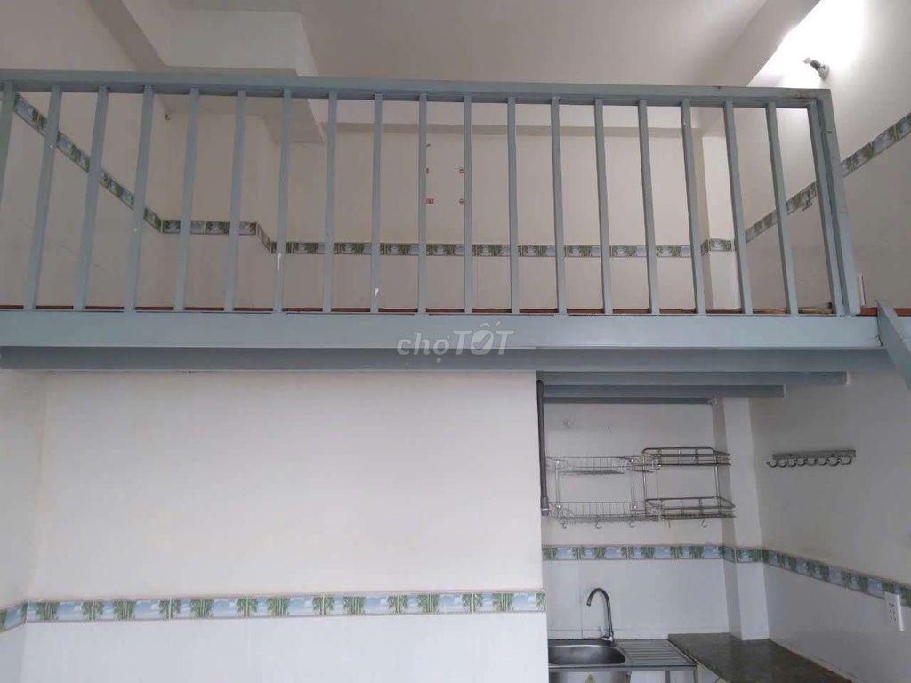 CHO THUÊ PHÒNG TRỌ RỘNG CÓ GÁC XÉP ĐƯỜNG DƯƠNG QUẢNG HÀM PHƯỜNG 5 GV 