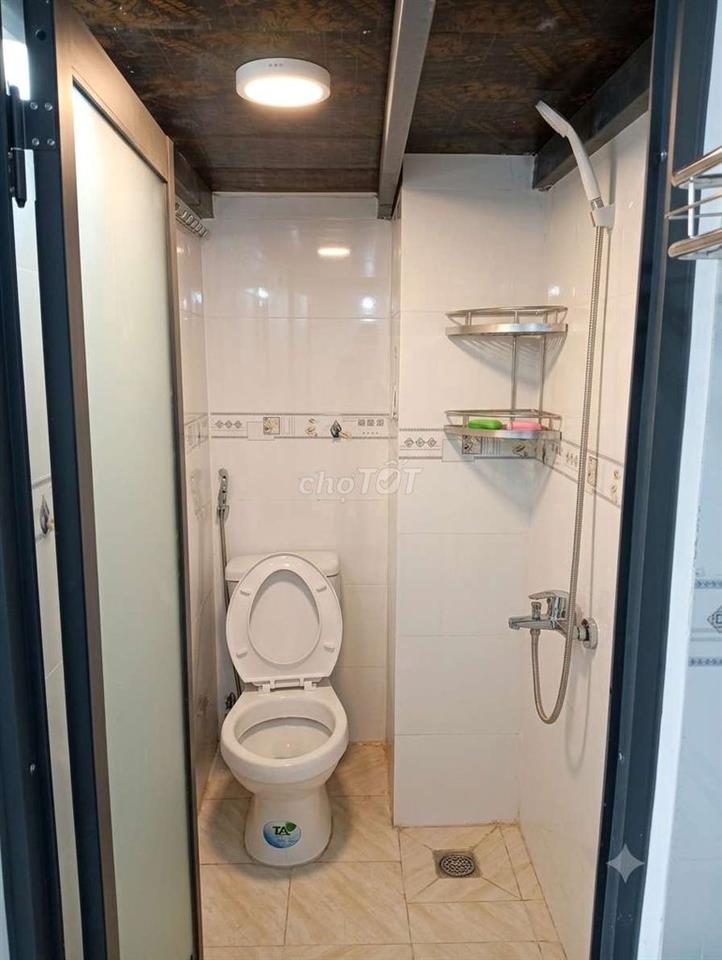CHO THUÊ PHÒNG TRỌ MỚI RỘNG CÓ GÁC XÉP, MÁY LẠNH, BAN CÔNG 