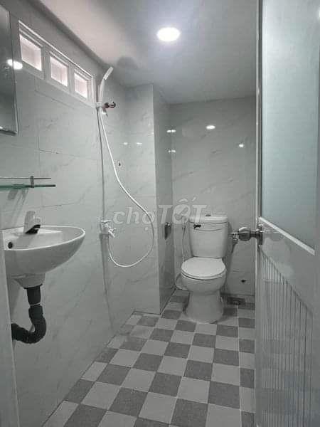 💥Tôi chính chủ cho thuê phòng Hẻm 72 Lê Lợi, p4, Gò Vấp. Giá 3,2 triệu