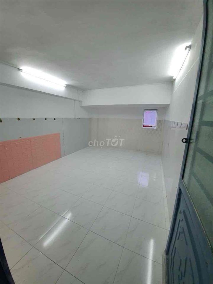 Phong trọ ngay chợ tân thuận giá rẻ