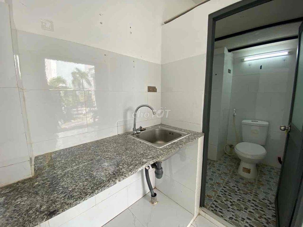 Phong trọ mặt tiền toà nhà