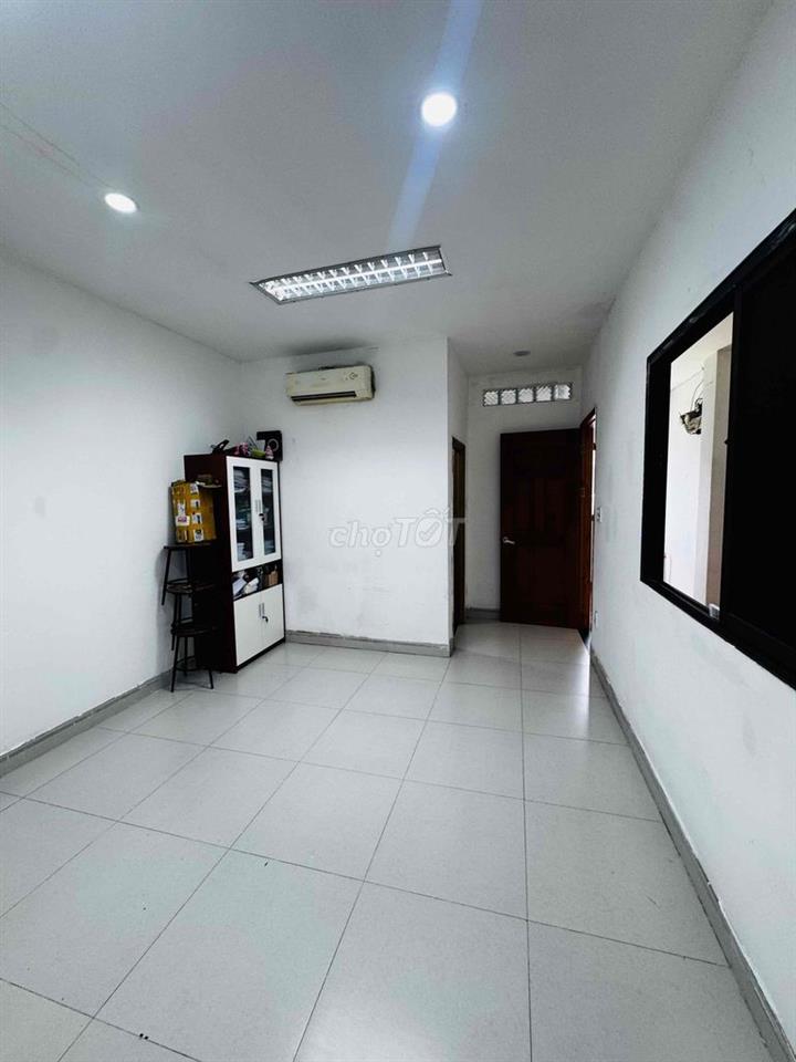 cân họi dv ngay trung tâm gv- gần emart- iuh