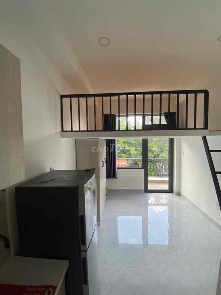 Cho thuê phòng  bancol máy lạnh, gác bếp giá 4.5tr