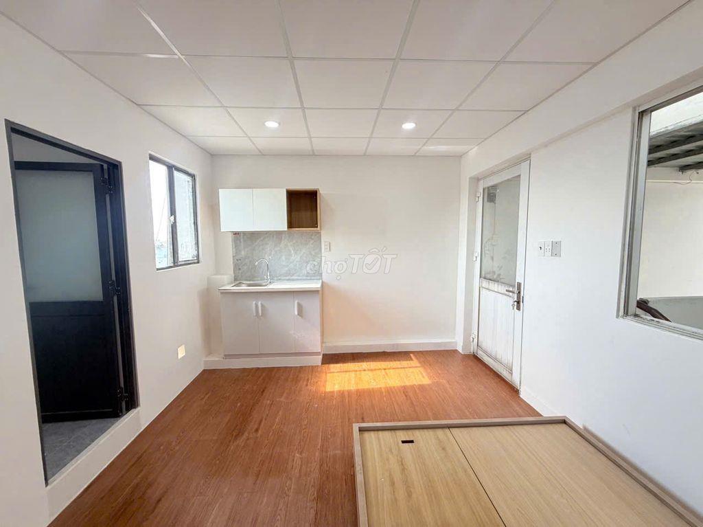 PHÒNG TRỌ GIÁ RẺ CỬA SỔ TRỜI ĐÓN ÁNH SÁNG TỐT ĐẦY ĐỦ NỘI THẤT