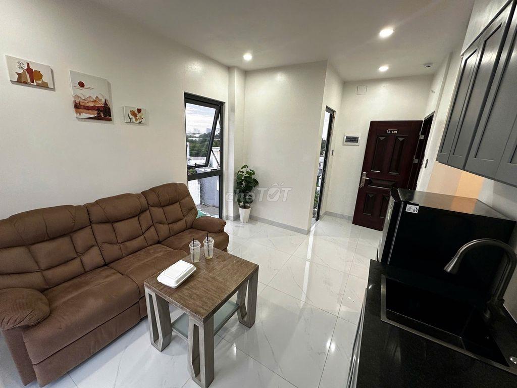 1 PHÒNG NGỦ VIEW ĐẸP , CAO CẤP , ĐẦY ĐỦ NỘI THẤT NGAY NGÃ TƯ THỦ ĐỨC 