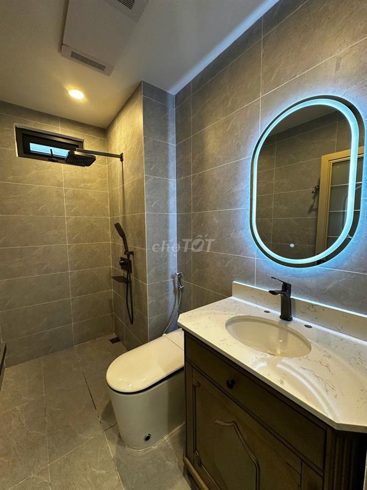 1 PHÒNG NGỦ VIEW ĐẸP , CAO CẤP , ĐẦY ĐỦ NỘI THẤT NGAY NGÃ TƯ THỦ ĐỨC 