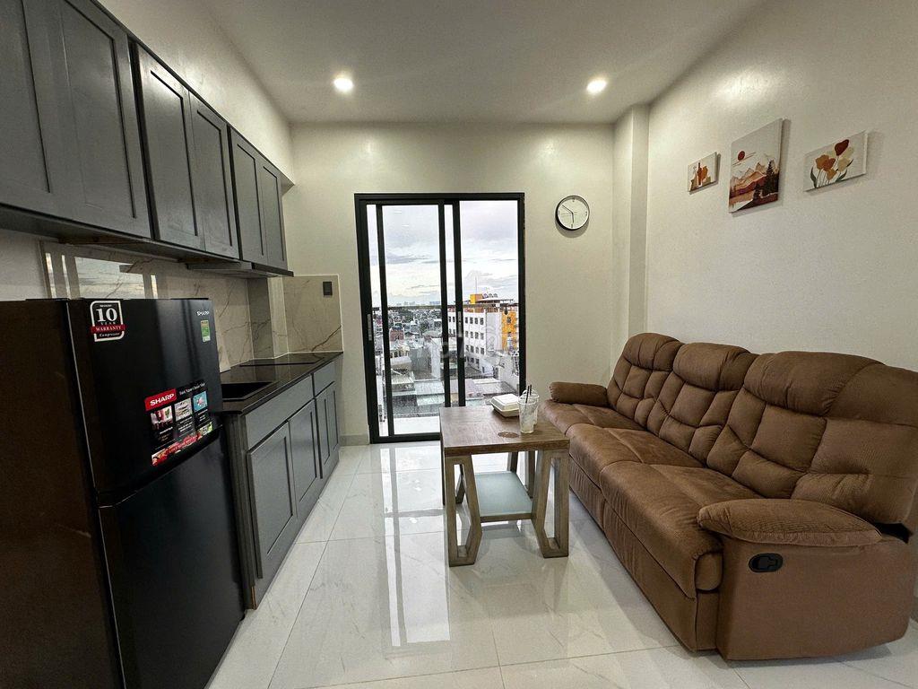 1 PHÒNG NGỦ VIEW ĐẸP , CAO CẤP , ĐẦY ĐỦ NỘI THẤT NGAY NGÃ TƯ THỦ ĐỨC 