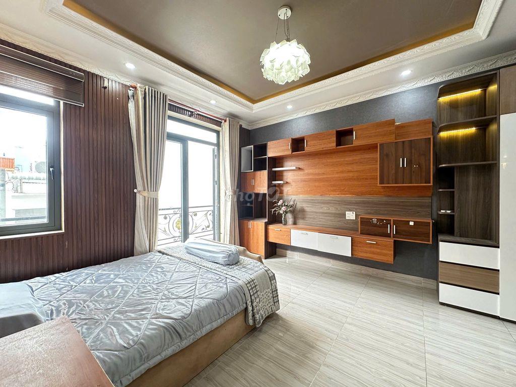 NHÀ MỚI NỘI THẤT ĐẦY ĐỦ NHƯ ẢNH BAN CÔNG ĐÓN ÁNH SÁNG TỐT