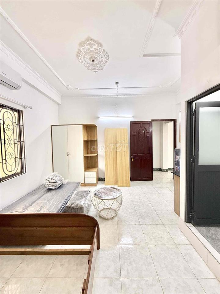 NHÀ MỚI ĐẦY ĐỦ NỘI THẤT MỚI 100% MẶT TIỀN HOÀNG HOA THÁM