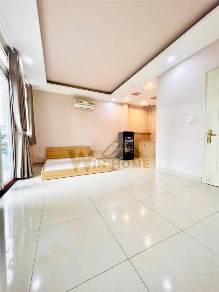 NGAY ĐẠI HỌC CÔNG THƯƠNG - BAN CÔNG GIÁ RẺ ĐẦY ĐỦ NỘI THẤT