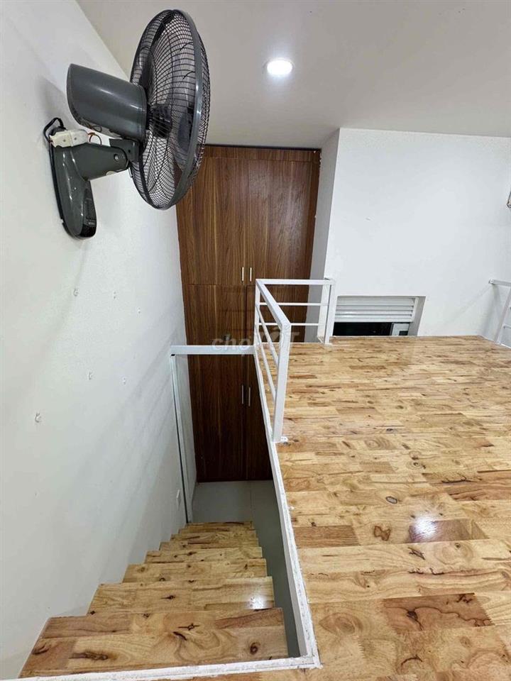 GÁC CAO ĐẦY ĐỦ NỘI THẤT NGAY TRUNG TÂM QUẬN 3