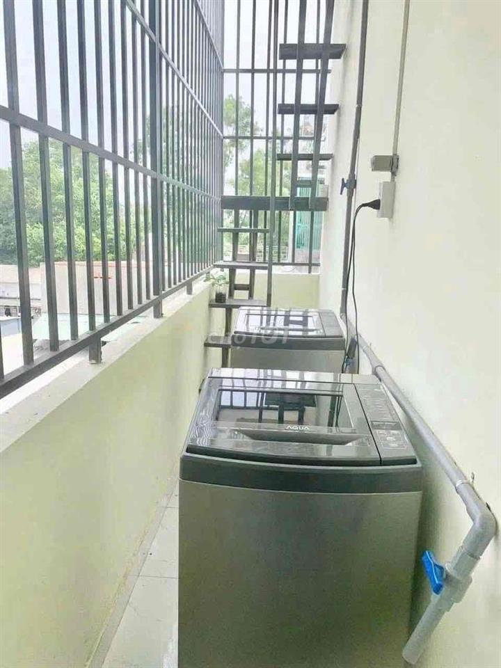 Gác Cao phòng rộng thoáng mát thuận tiện di chuyển các trường đại học