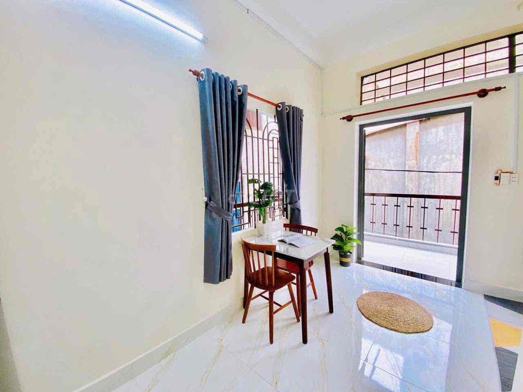 STUDIO 1 PHÒNG NGỦ TÁCH BẾP FULL NỘI THẤT CÓ BAN CÔNG 1P ĐẾN QUẬN 10