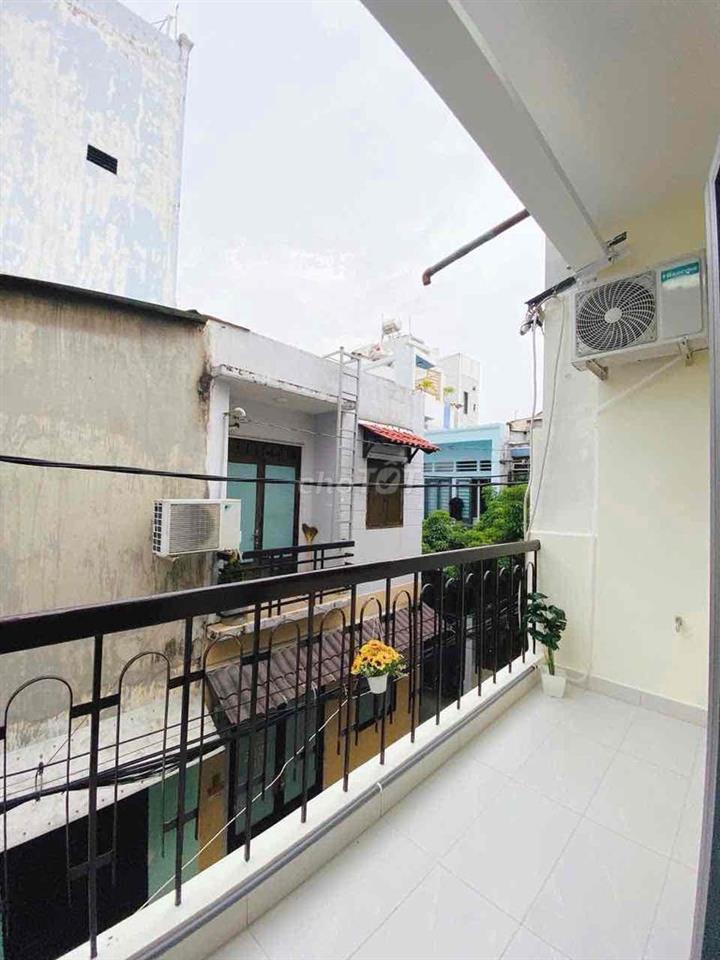 STUDIO 1 PHÒNG NGỦ TÁCH BẾP FULL NỘI THẤT CÓ BAN CÔNG 1P ĐẾN QUẬN 10