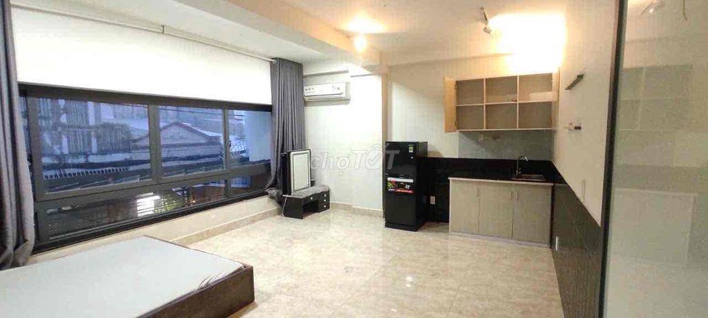 CĂN HỘ 2 PHÒNG NGỦ TRÊN ĐƯỜNG THỐNG NHẤT GẦN CHỢ HẠNH THÔNG TÂY