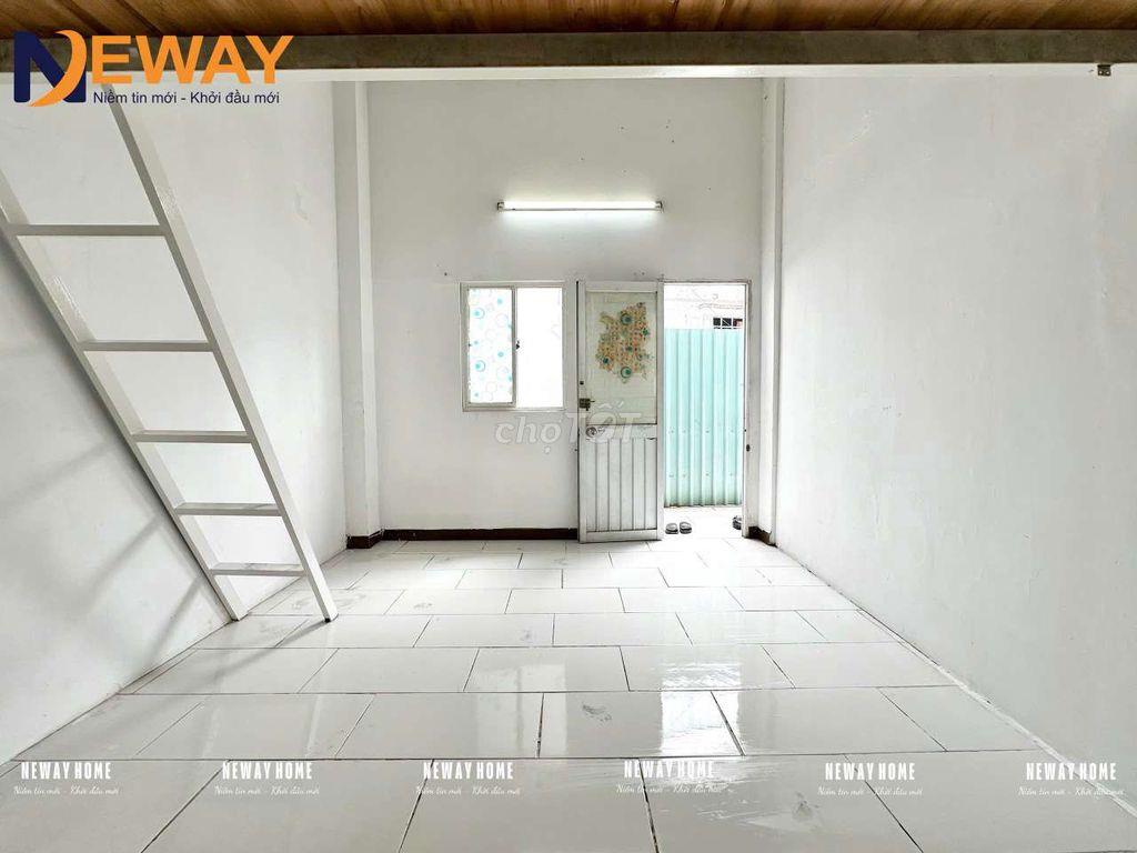 DUPLEX NGAY ĐH CÔNG NGHIỆP CỬA SỔ TRỜI BAN CÔNG ĐI BỘ QUA TRƯỜNG IUH