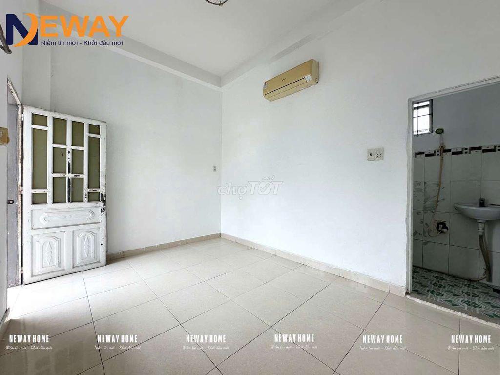 PHÒNG TRỌ NGAY IUH NGUYỄN VĂN BẢO ĐI BỘ 2 PHÚT TỚI TRƯỜNG CÓ BAN CÔNG