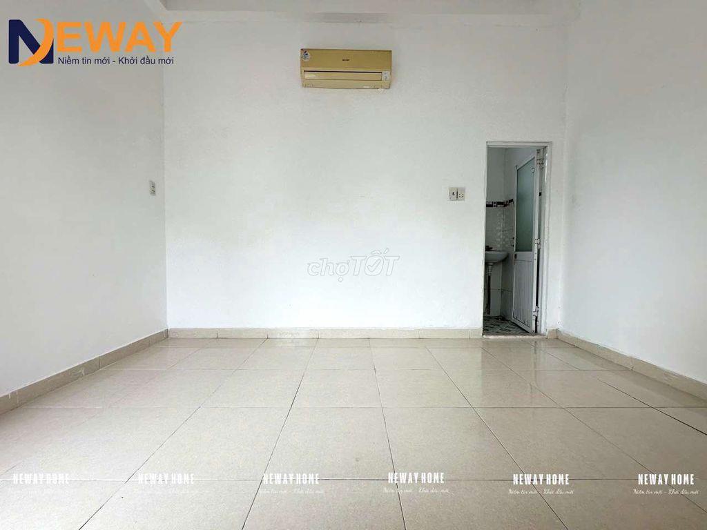 PHÒNG TRỌ NGAY IUH NGUYỄN VĂN BẢO ĐI BỘ 2 PHÚT TỚI TRƯỜNG CÓ BAN CÔNG