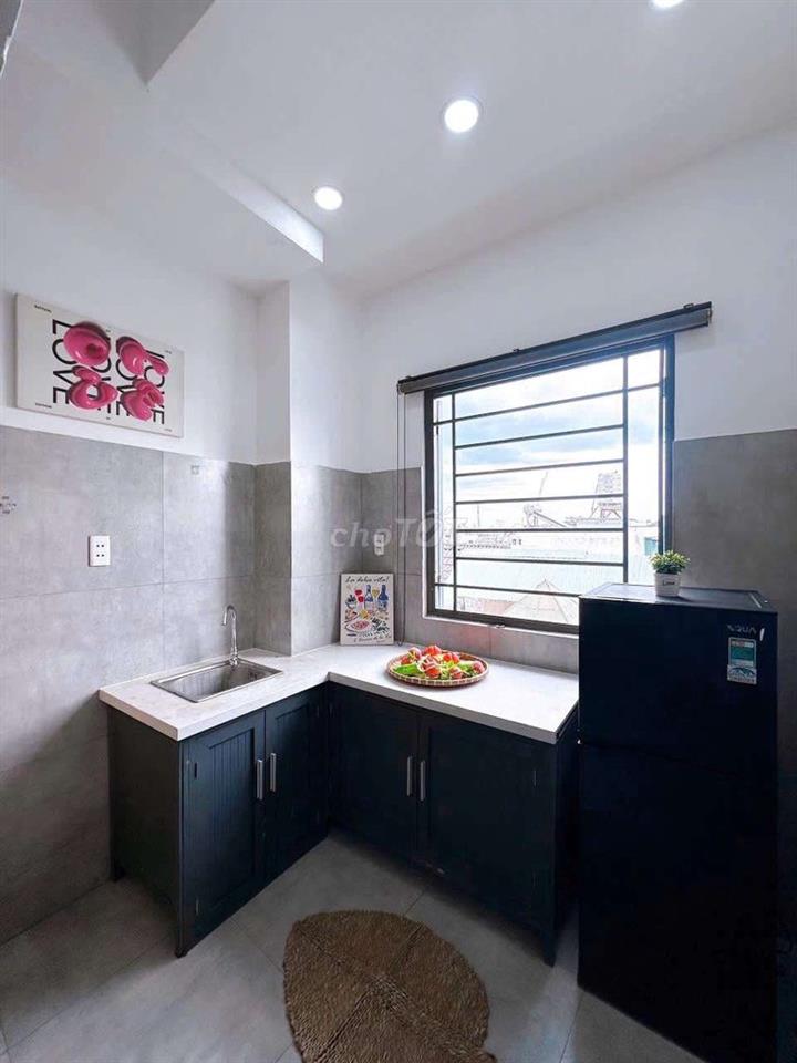 DUPLEX GẦN CHỢ XÓM MỚI - CHỢ THẠCH ĐÀ CÓ CỬA SỔ TRỜI FULL NỘI THẤT