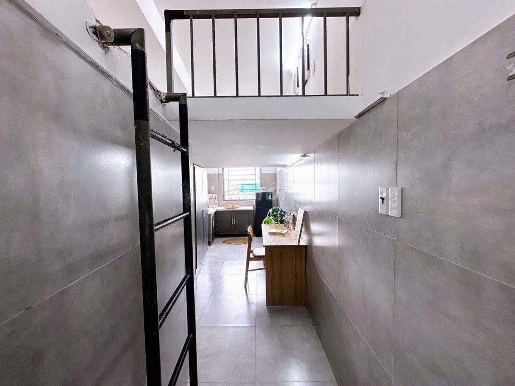DUPLEX GẦN CHỢ XÓM MỚI - CHỢ THẠCH ĐÀ CÓ CỬA SỔ TRỜI FULL NỘI THẤT