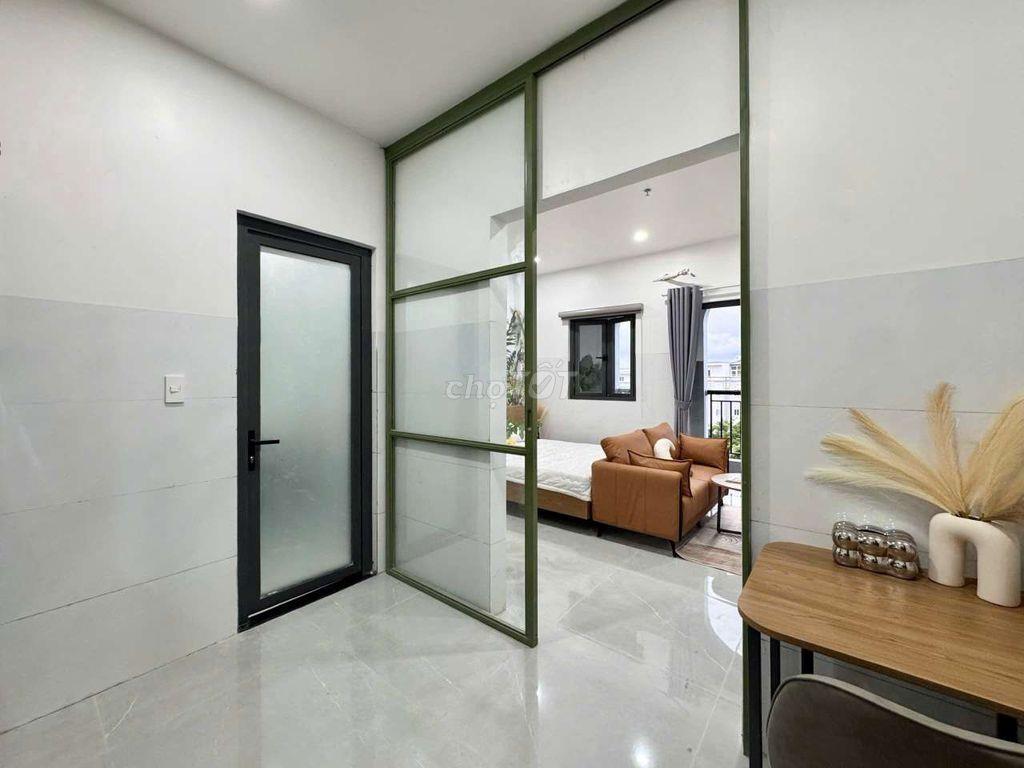 STUDIO 1 PHÒNG NGỦ TÁCH BẾP CÓ BAN CÔNG BỰ FULL NỘI THẤT CHO NUÔI PET