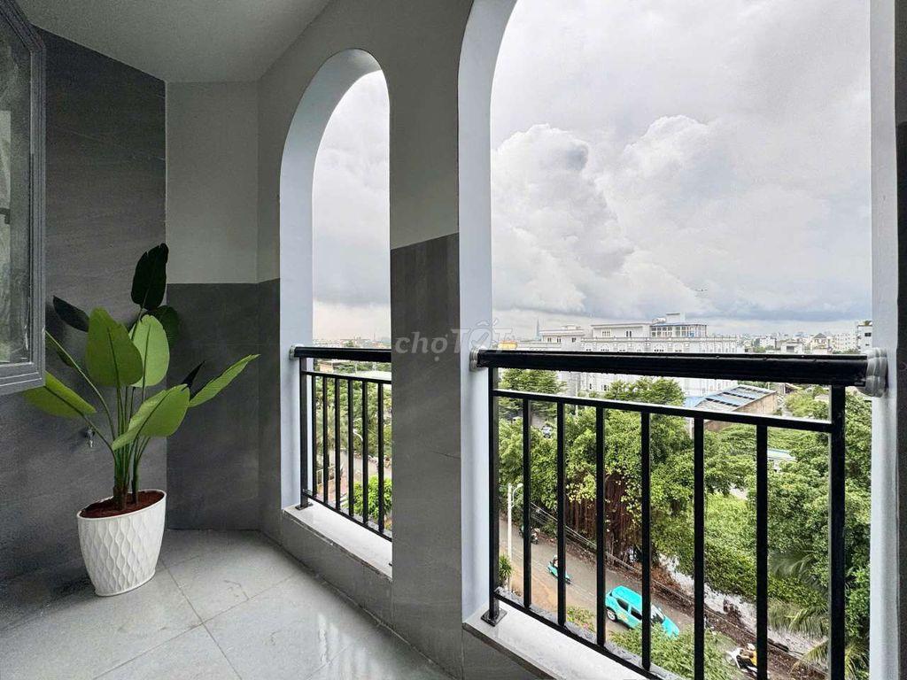 STUDIO 1 PHÒNG NGỦ TÁCH BẾP CÓ BAN CÔNG BỰ FULL NỘI THẤT CHO NUÔI PET