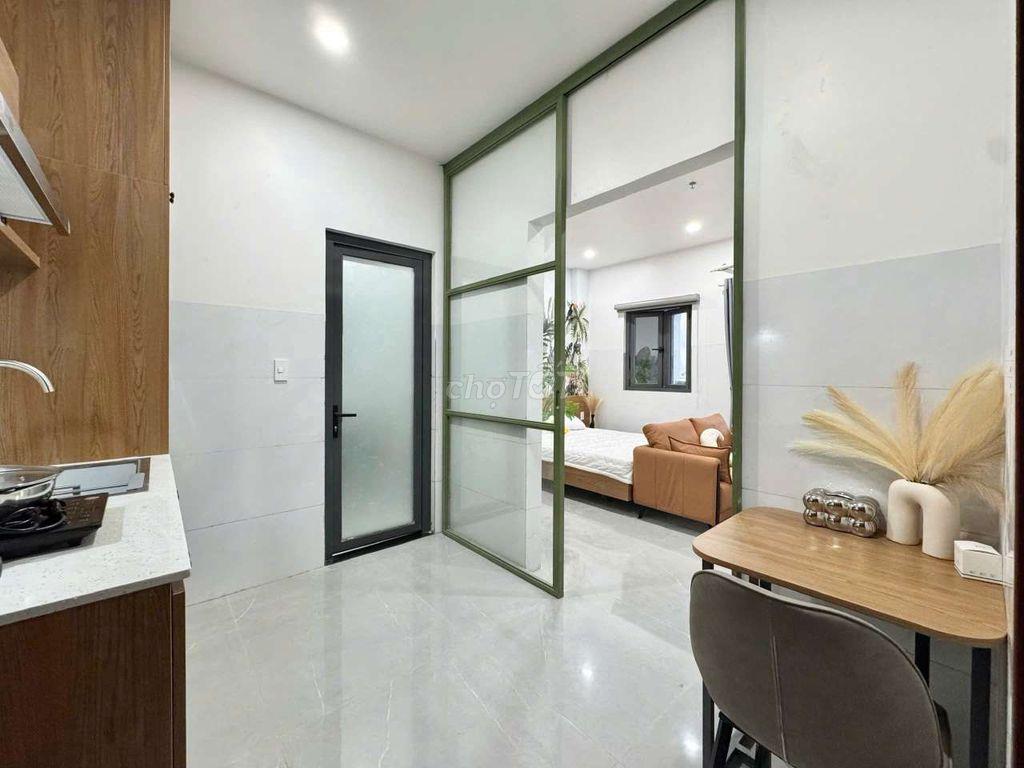 STUDIO 1 PHÒNG NGỦ TÁCH BẾP CÓ BAN CÔNG BỰ FULL NỘI THẤT CHO NUÔI PET