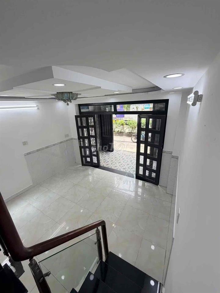 Cho thuê nguyên căn góc 3 mặt tiền, Đường Số 2, P.11, Gò Vấp