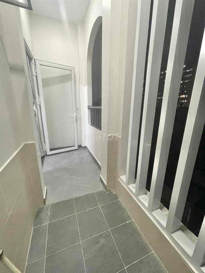 Cho thuê phòng tách bếp, rộng 40m2, Phan Huy Ích, P.14, Gò Vấp
