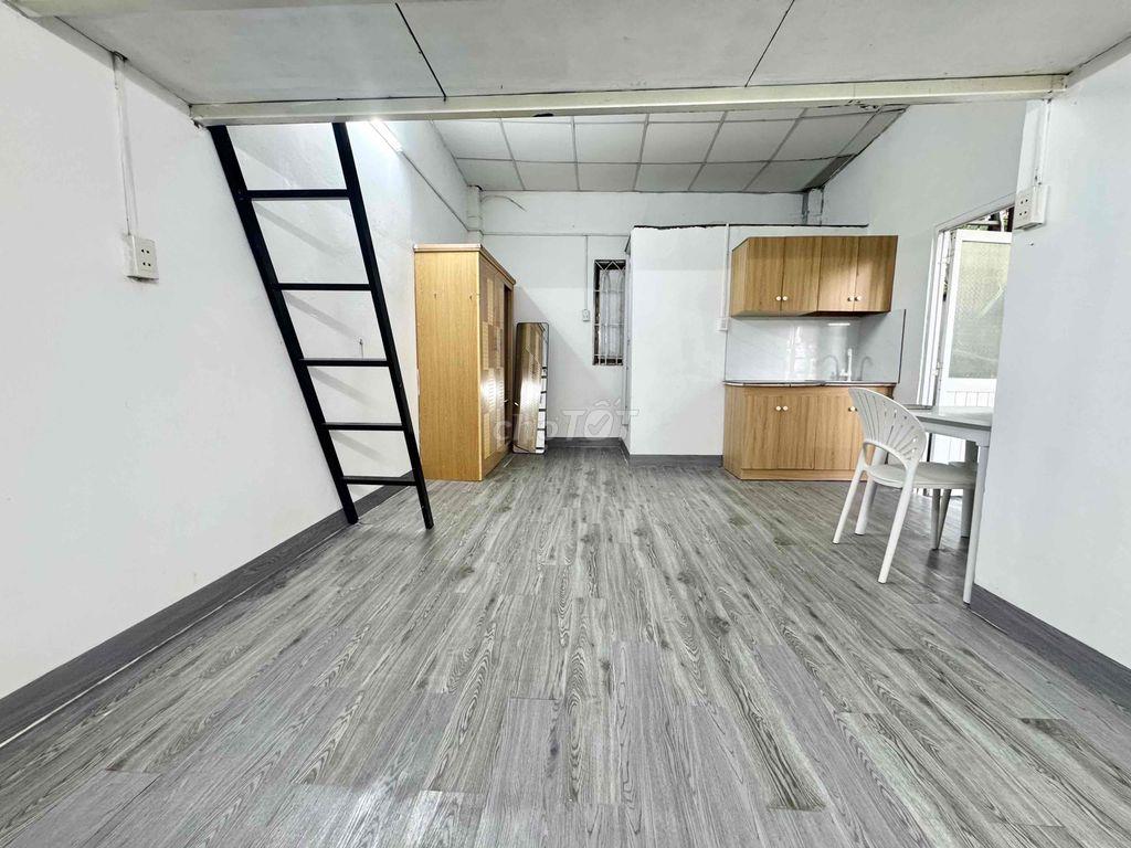 Phòng Lê Đức Thọ , Gầu IUH , Gác rộng 35m2 ,